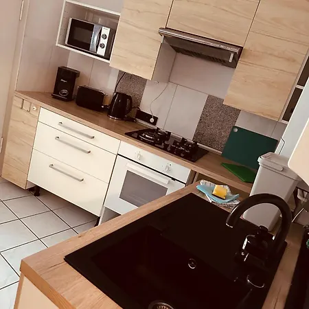 Gemuetliche Dachgeschosswohnung Апартаменты Хильдесхайм