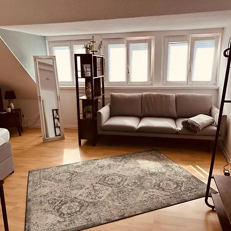 Apartment Gemuetliche Dachgeschosswohnung Hildesheim