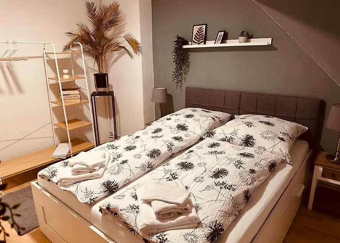 Gemuetliche Dachgeschosswohnung * Hildesheim